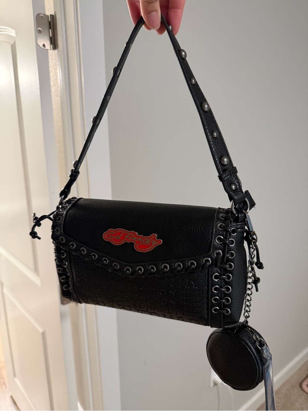 Ed Hardy Black Leather Shoulder Bag with Red Logo - Picture 7 of 7